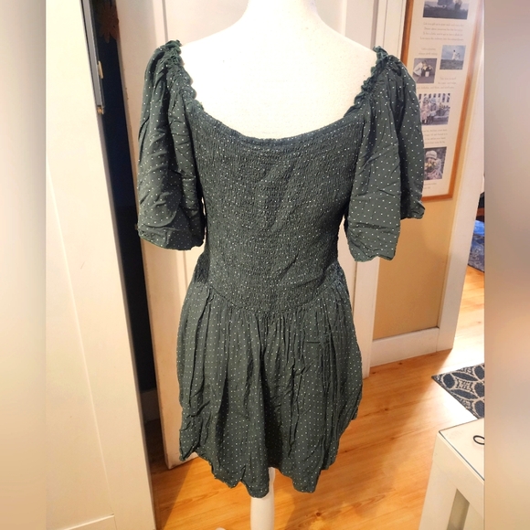 SHEIN Women's Smocked Square Neck Ruffle Bottom Top - Picture 6 of 10